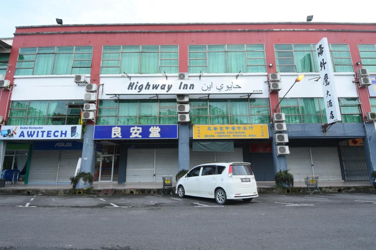 โอโย 89642 ไฮเวย์ อินน์ Mukah ภายนอก รูปภาพ
